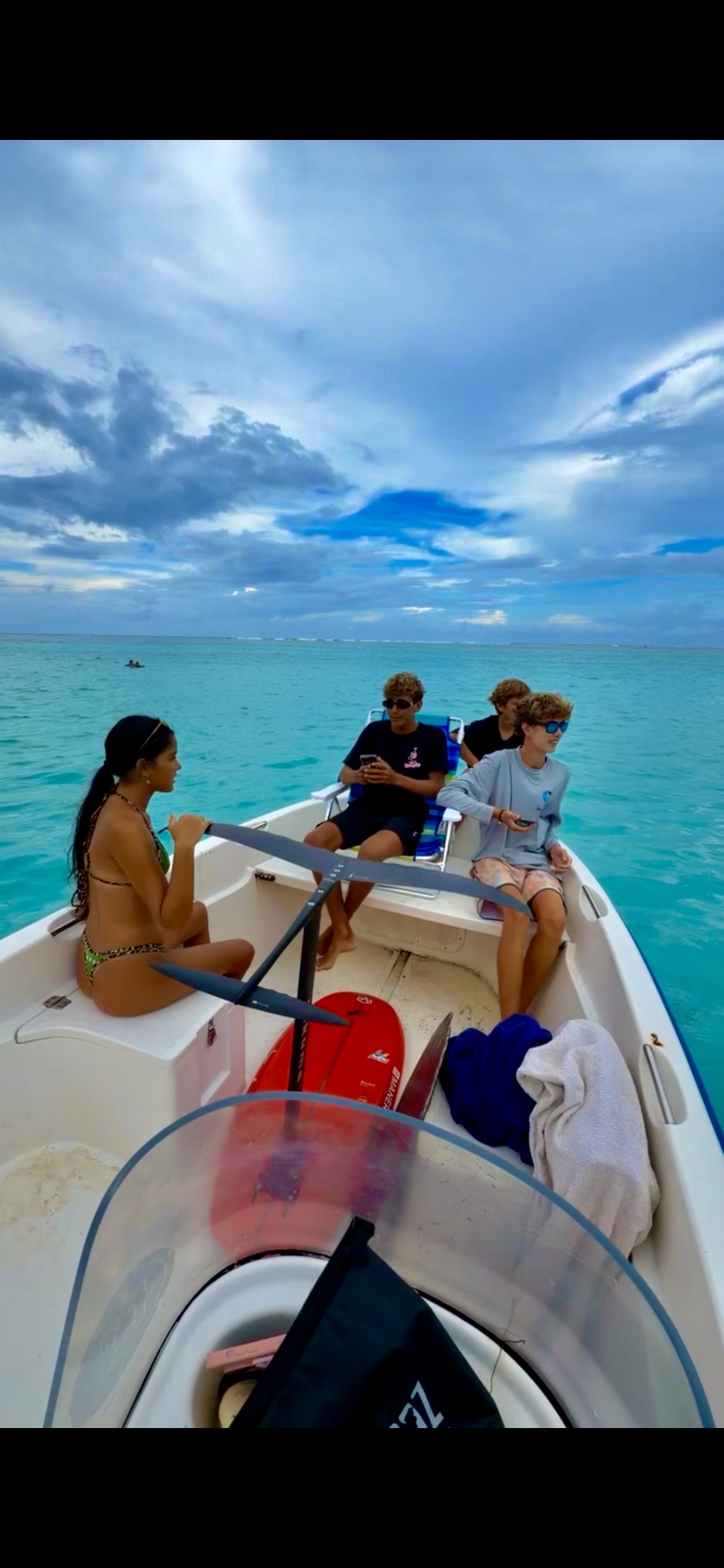 Vertical view of Moorea lagoon water